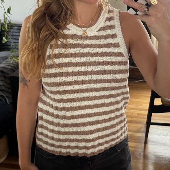 Halogen Tops - Halogen White and Tan Ribbed Sleeveless Tank Top